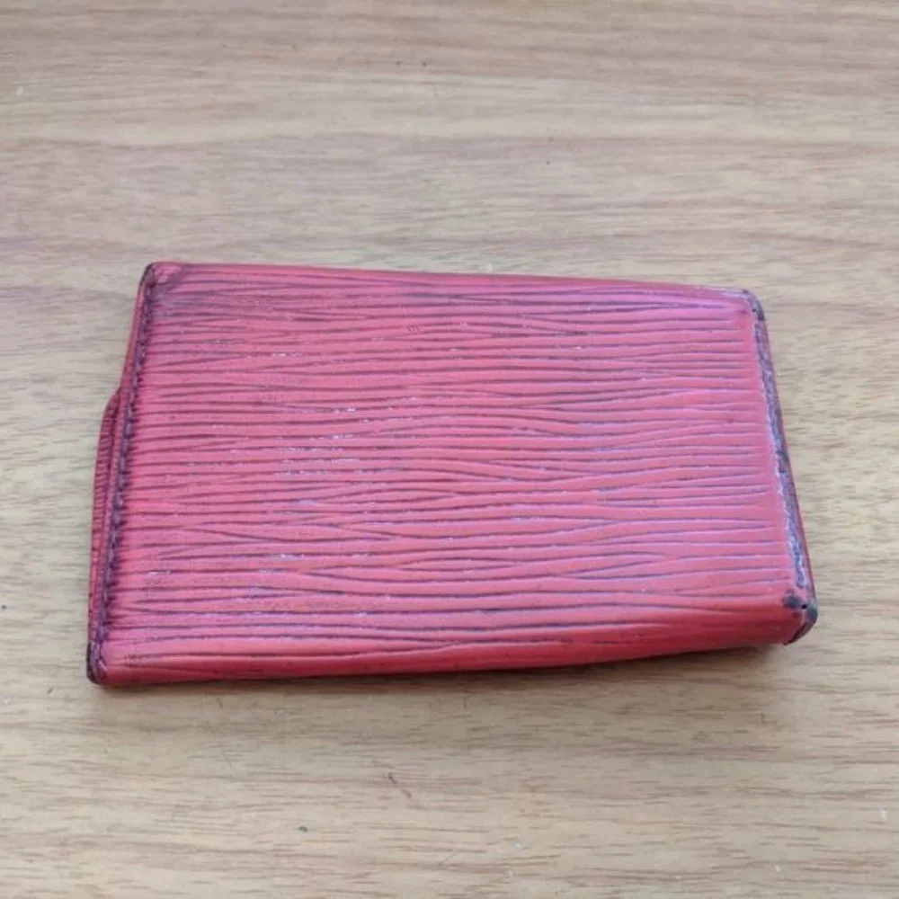 Louis Vuitton Epi Key Holder/Wallet #903💥PRICE DROP💥